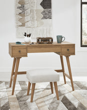 Load image into Gallery viewer, Thadamere Vanity/UPH Stool (2/CN)
