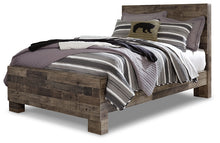 Load image into Gallery viewer, Derekson Full Panel Bed with Mirrored Dresser, Chest and Nightstand
