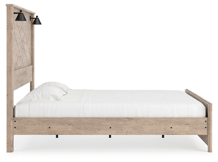 Senniberg King Panel Bed with Mirrored Dresser